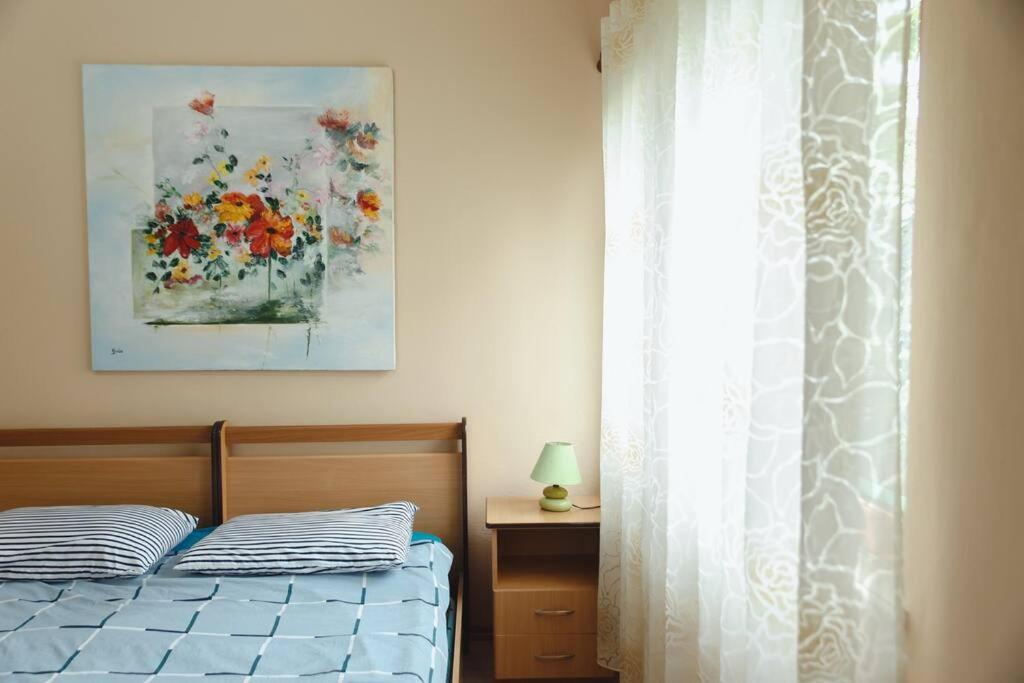 Rare Durres Apartment With Private Parking & Garden Bagian luar foto
