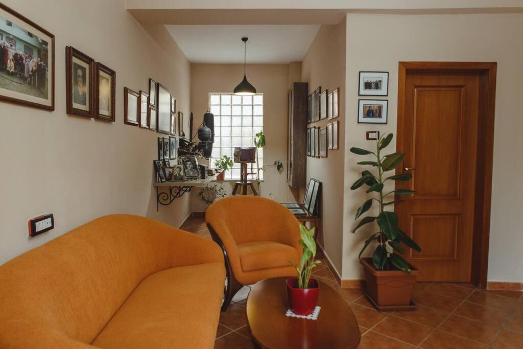 Rare Durres Apartment With Private Parking & Garden Bagian luar foto